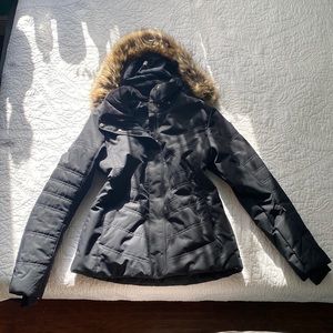 ski/snowboarding jacket for women